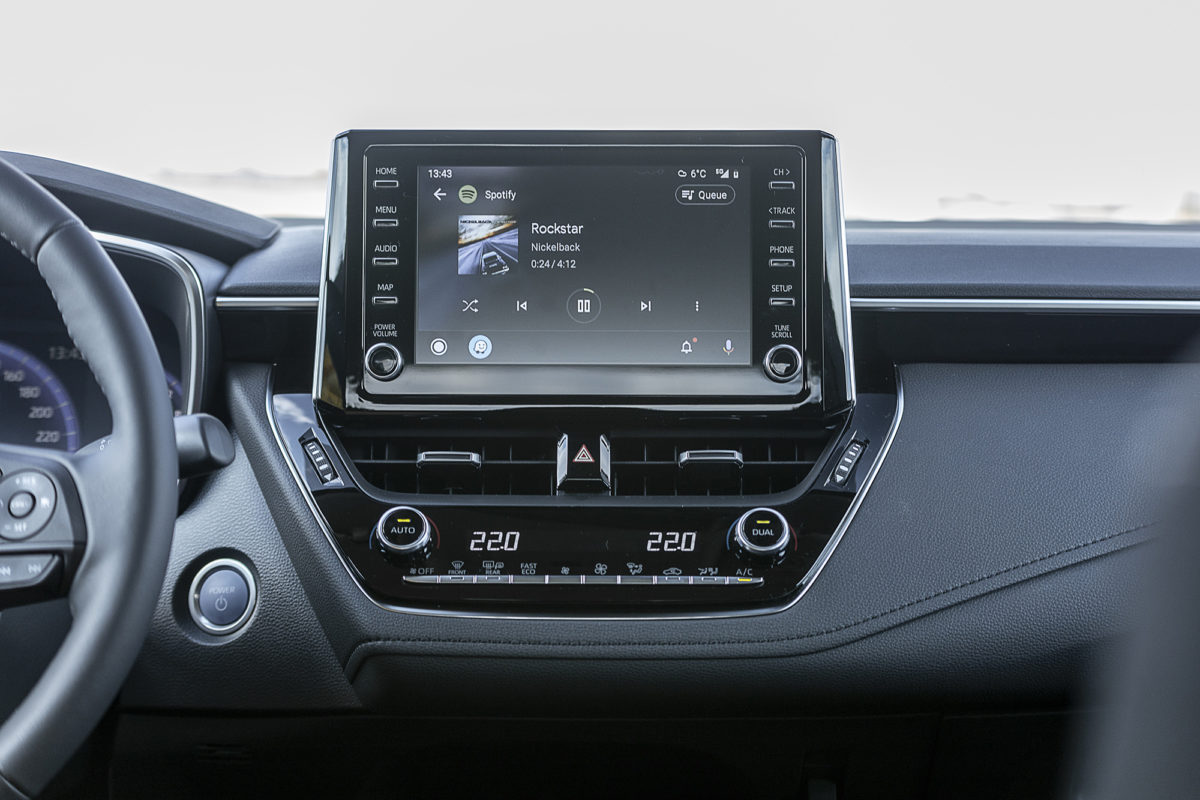 Toyota Corolla Sedan sistem multimedia